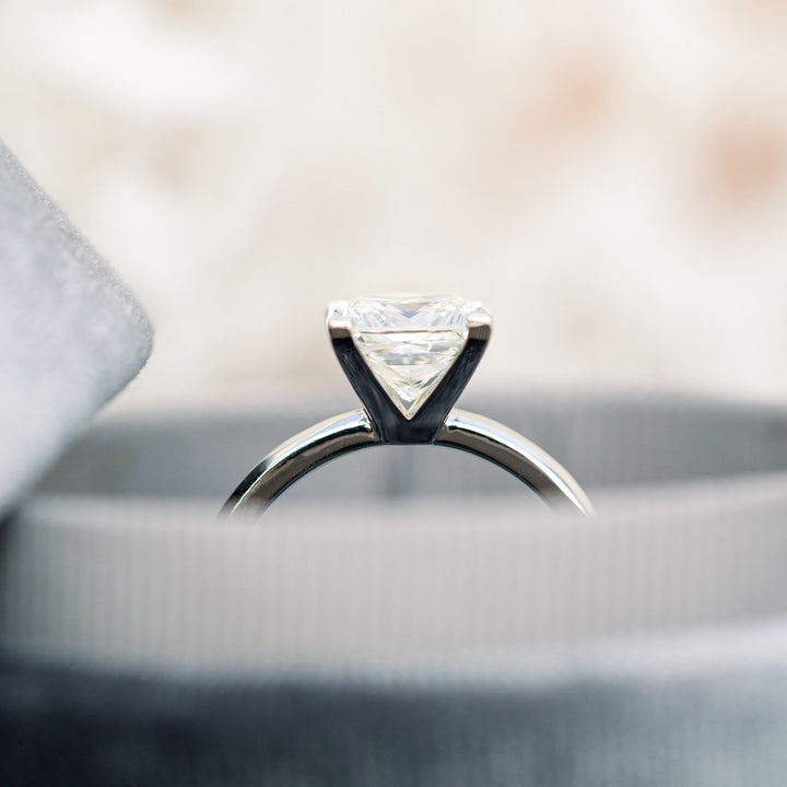 1.75ct Princess Cut Moissanite Diamond Classic Solitare Engagement Ring