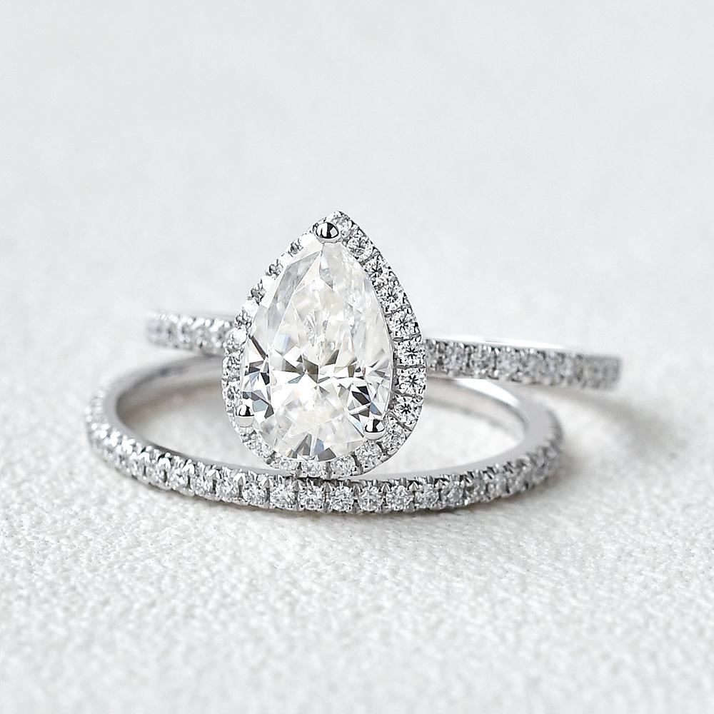 1.33CT Pear Cut Moissanite Diamond Halo Engagement Ring Bridal Set