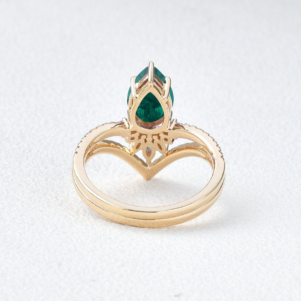 1.70ct Pear Emerald Vintage Style Iconic Bridal Ring Sets In 18K Solid Gold For Her