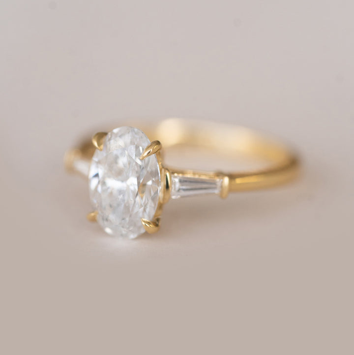 1.61CT Oval Cut Three Stone Moissanite Diamond Engagement Ring