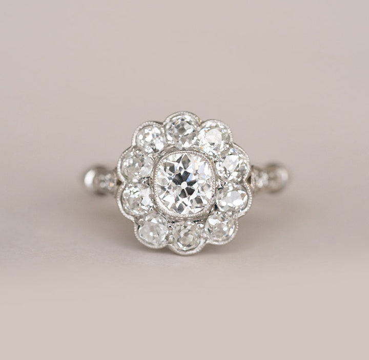 2.1CT Round Cut Unique vintage Halo Moissanite Diamond Engagement Ring