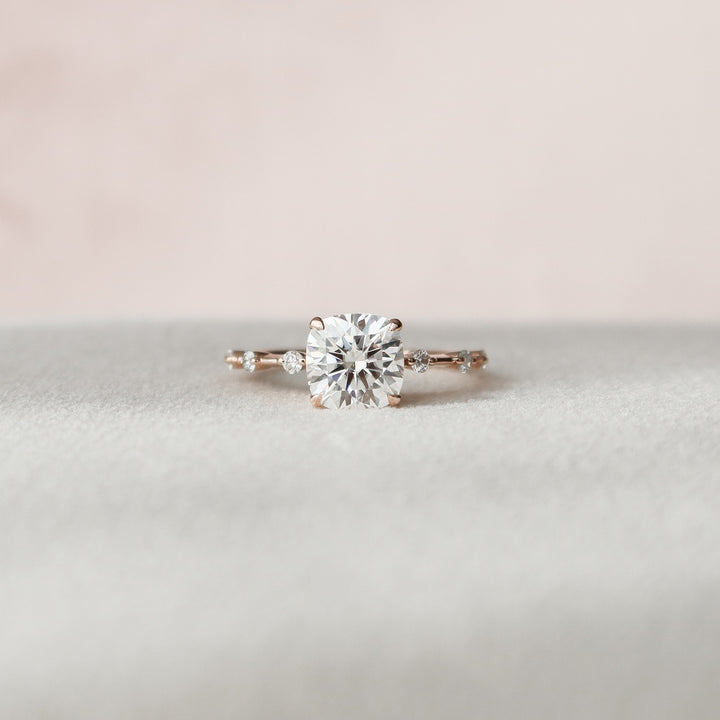 2.0CT Cushion Cut Moissanite Diamond Engagement Ring