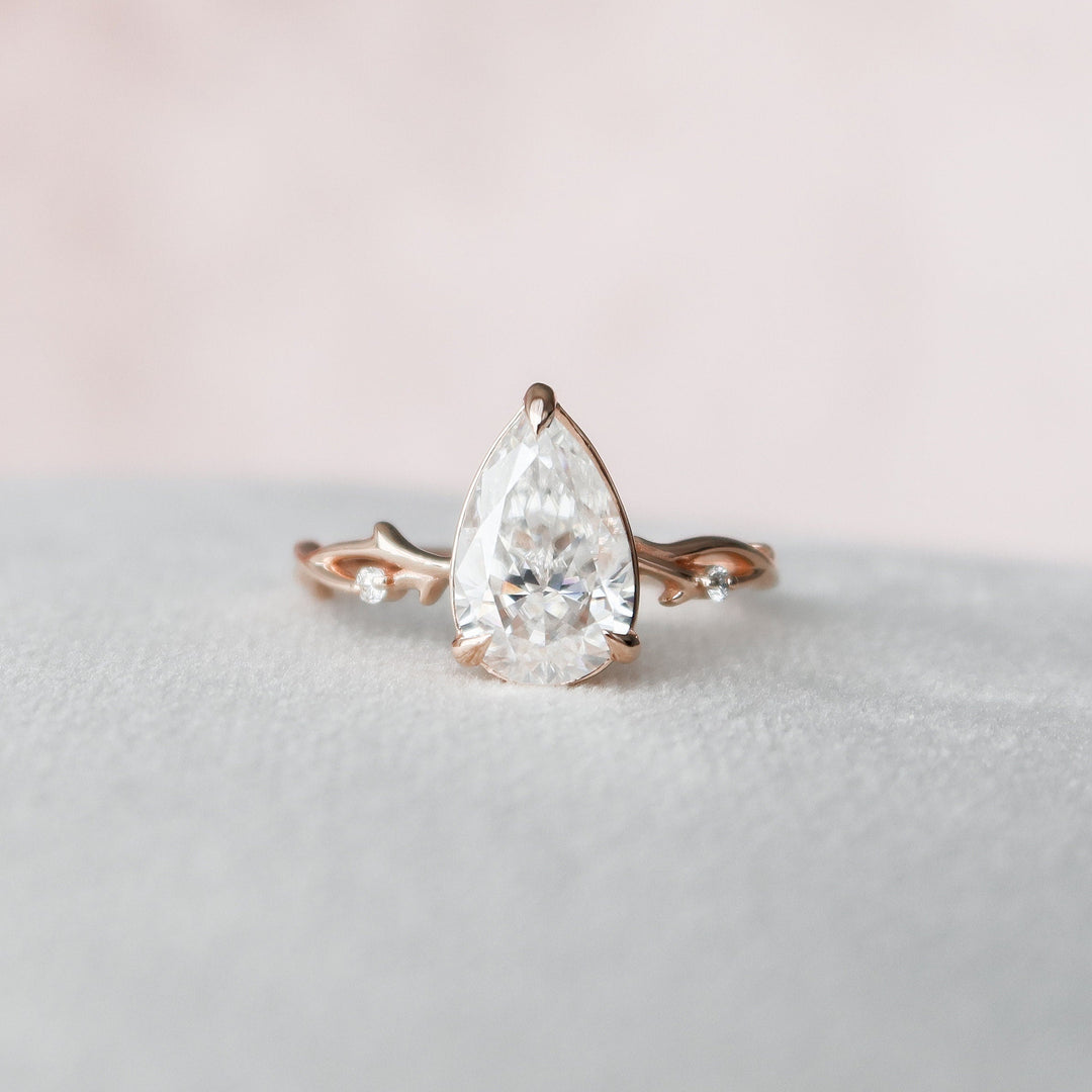 2.0CT Pear Cut Nature Inspired Moissanite Engagement Ring