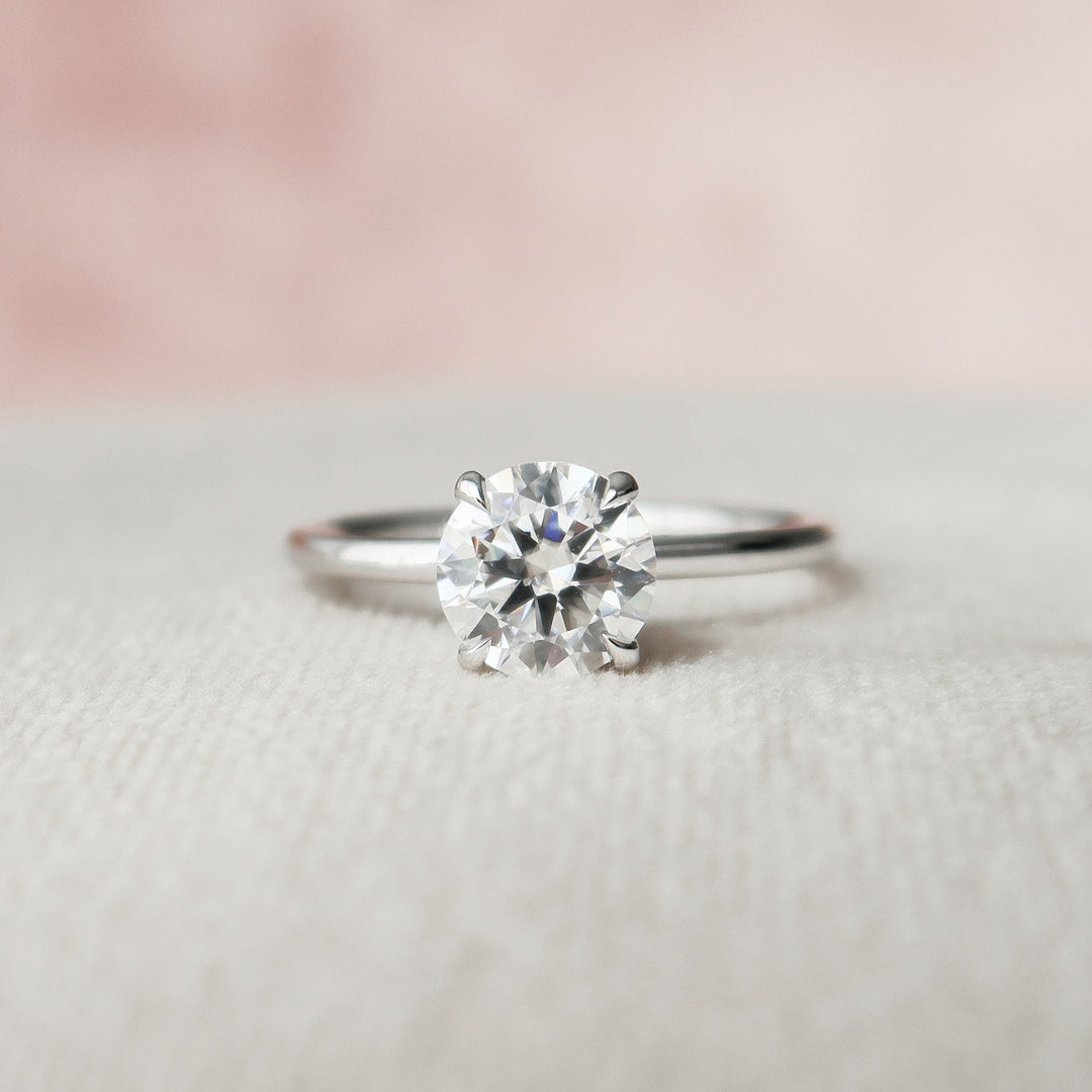 1.75CT Round Cut Moissanite Solitaire Halo Engagement Ring