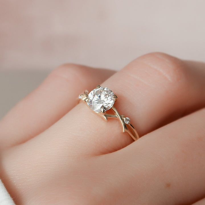 1.0CT Round Cut Nature Inspired Twig Moissanite Engagement Ring