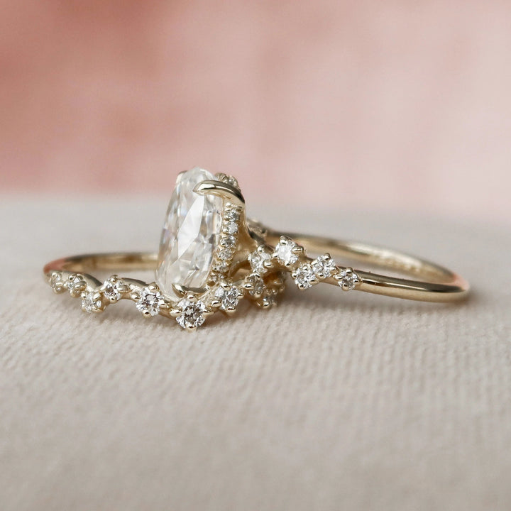2.0CT Oval Cut Moissanite Halo Bridal Engagement Ring Set