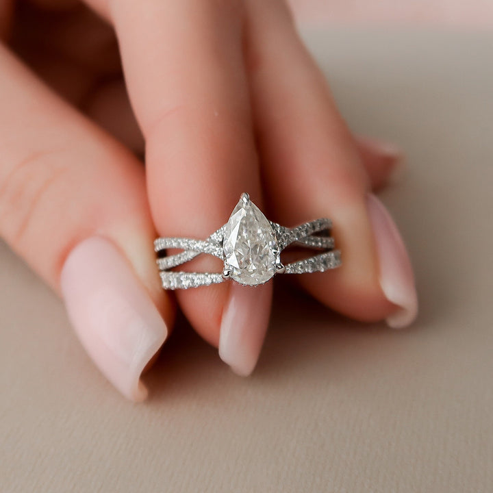 1.0CT Pear Cut Moissanite Split Shank Halo Bridal Engagement Ring Set