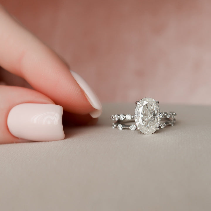 2.5CT Oval Cut Moissanite Halo Eternity Bridal Engagement Ring Set