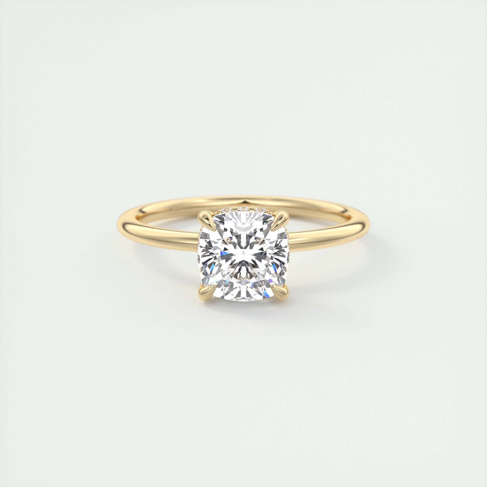 Champagne diamond ring in 18k yellow gold with a detailed setting