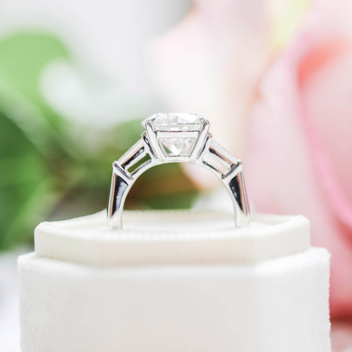 2.0CT Round Brilliant Cut Moissanite Baguette Diamond Three Stone Engagement Ring